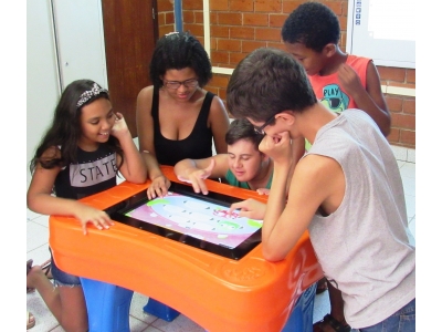 AEE da Apae de Cachoeiro com equipamentos de Tecnologia Assi...